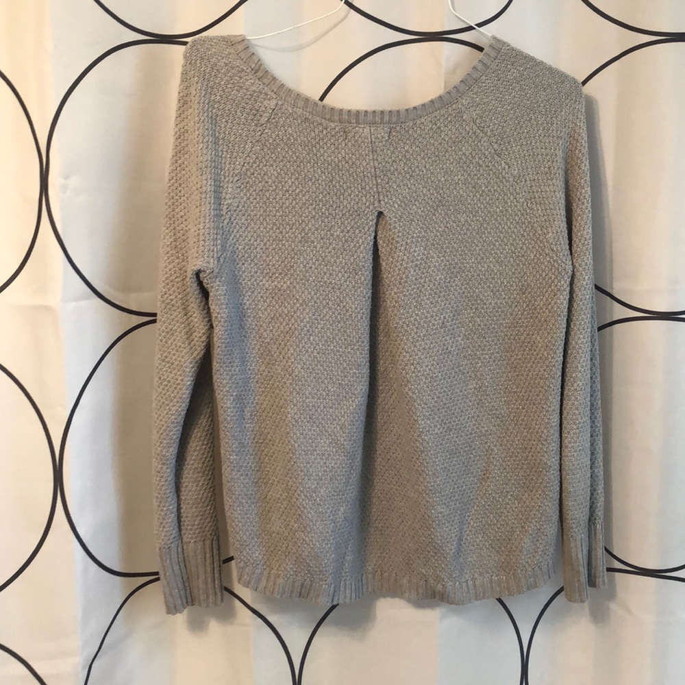Gray sweater - Picture 3 of 3
